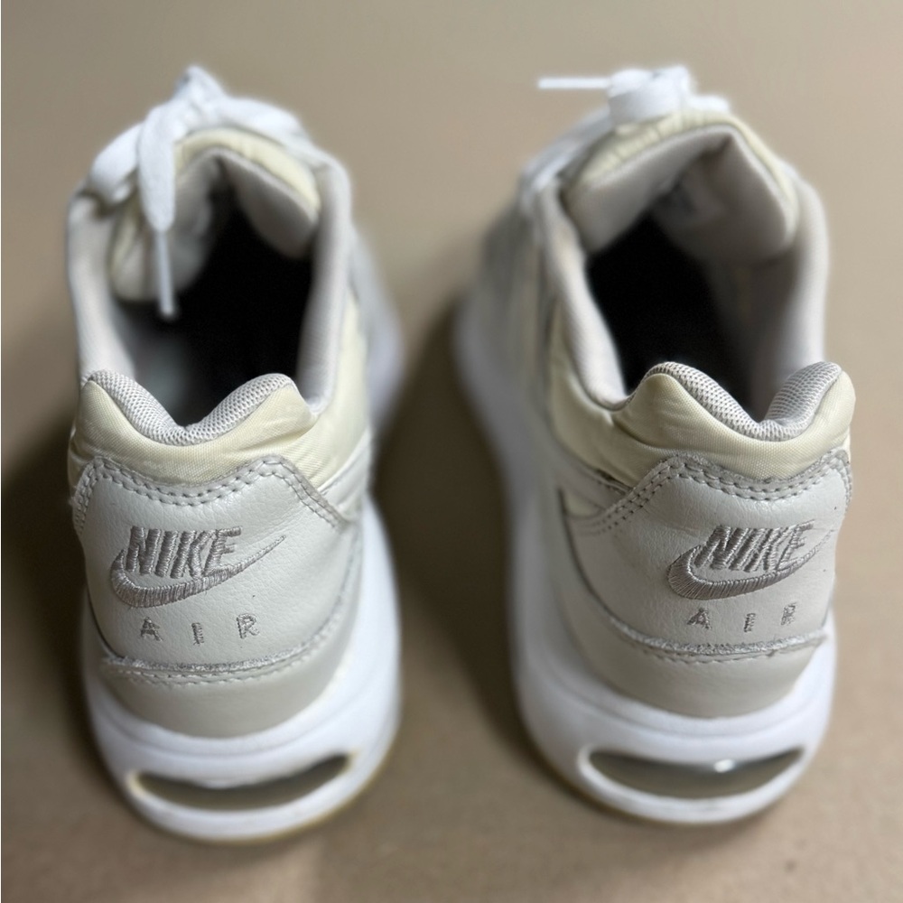 Nike Air Max Command - image 3